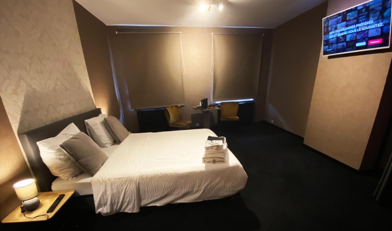 Luxury - Francofolies 3*